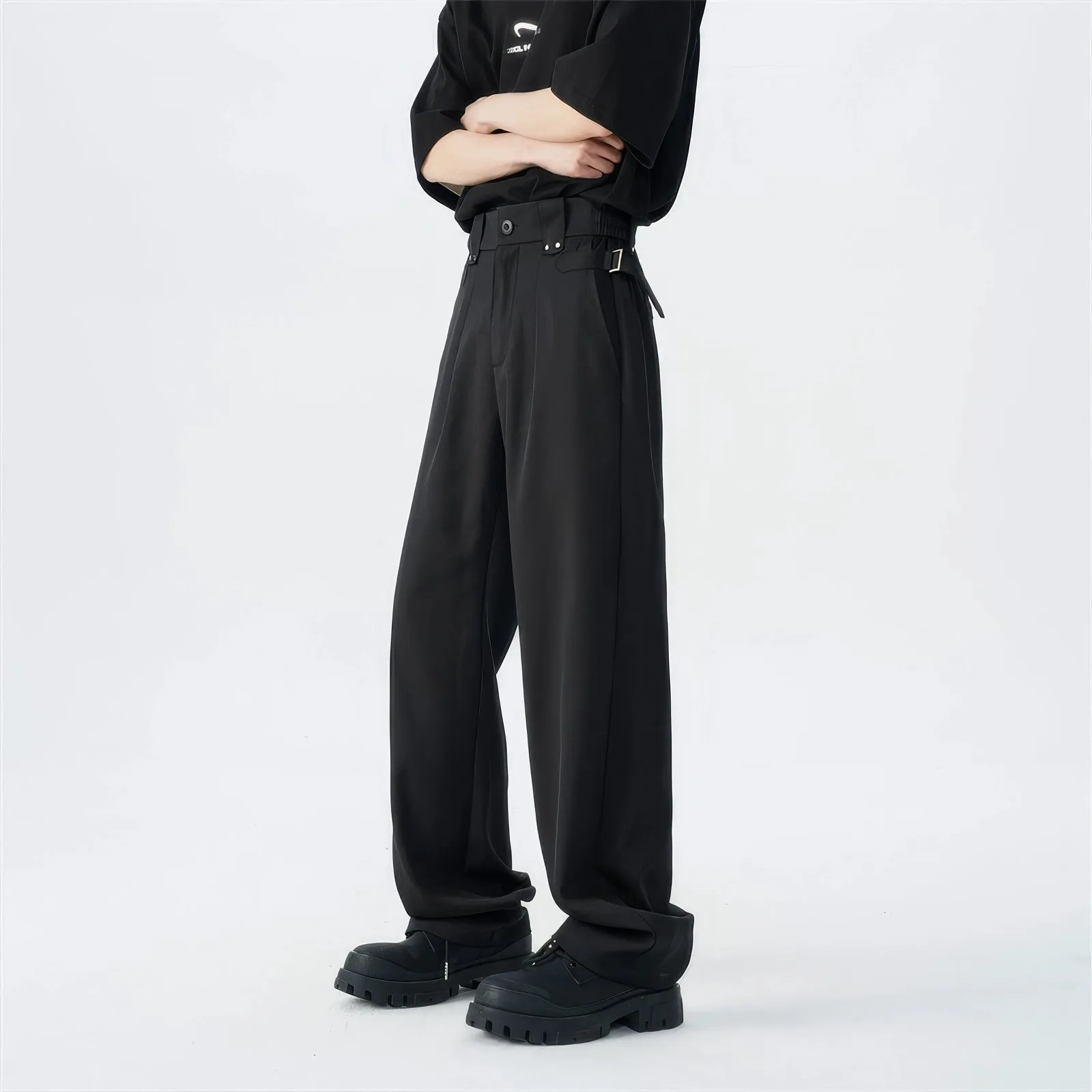 Belted Pleated Lightweight Trousers with Side Pockets