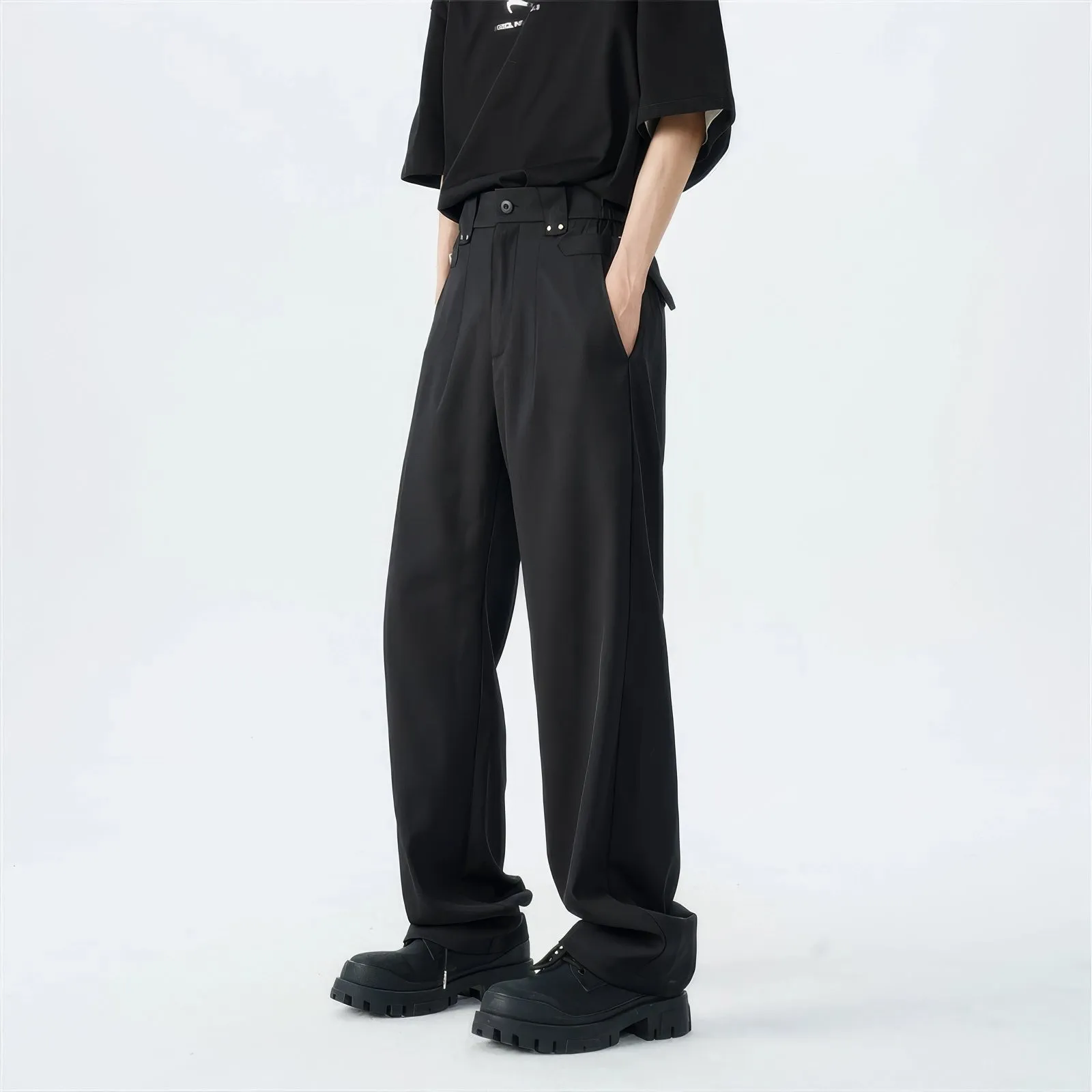 Belted Pleated Lightweight Trousers with Side Pockets