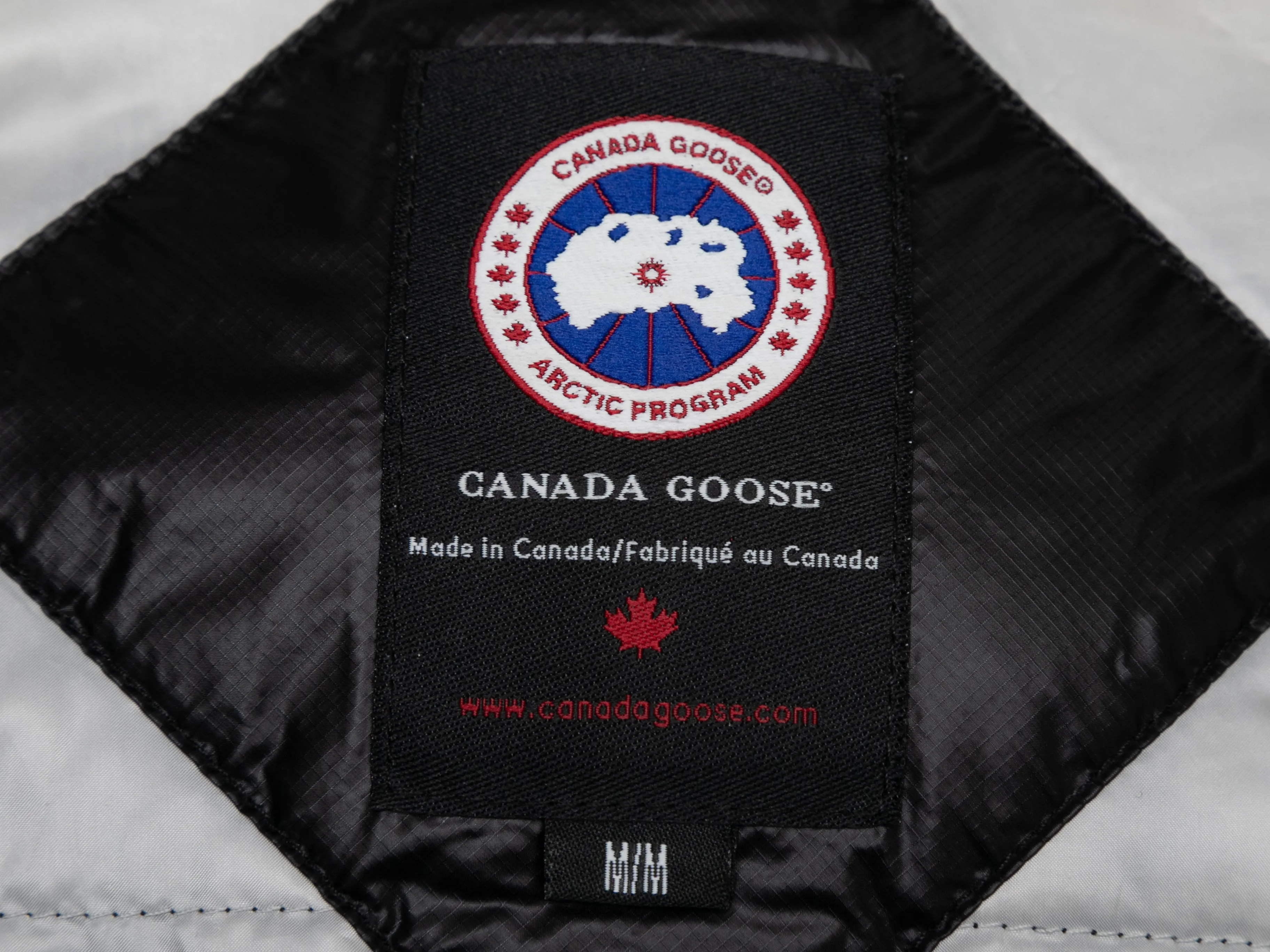 Black Canada Goose Hooded Down Puffer Coat Size US M