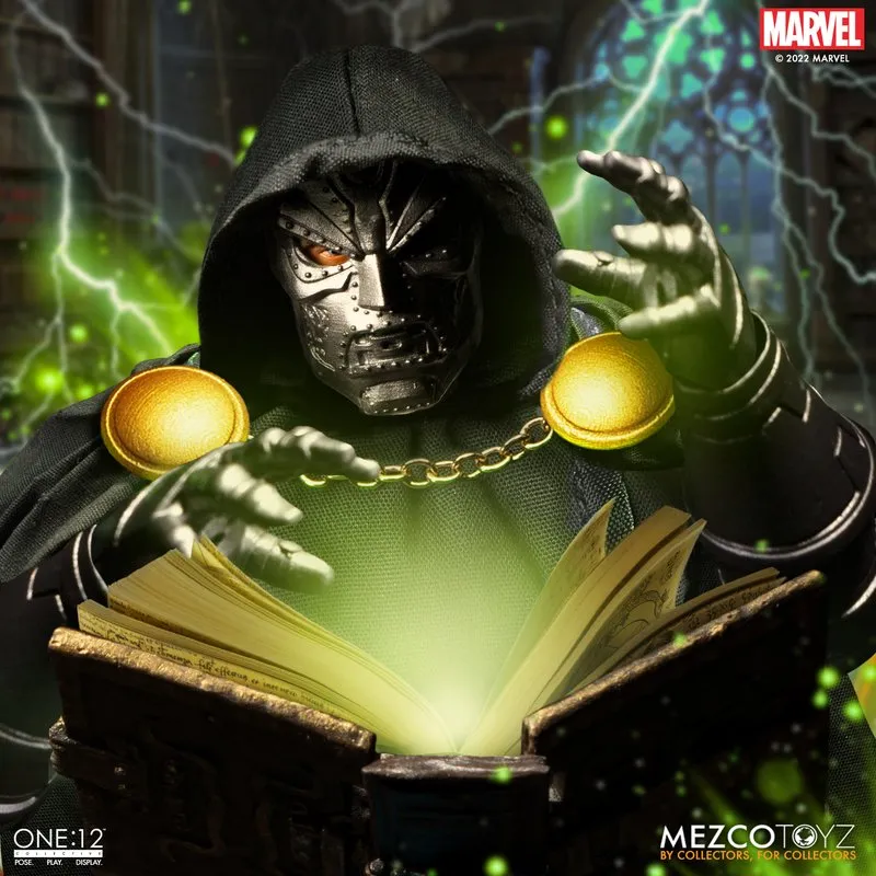 Mezco Toys ONE:12 Collective -  Marvel Universe Doctor Doom