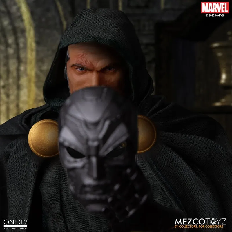 Mezco Toys ONE:12 Collective -  Marvel Universe Doctor Doom