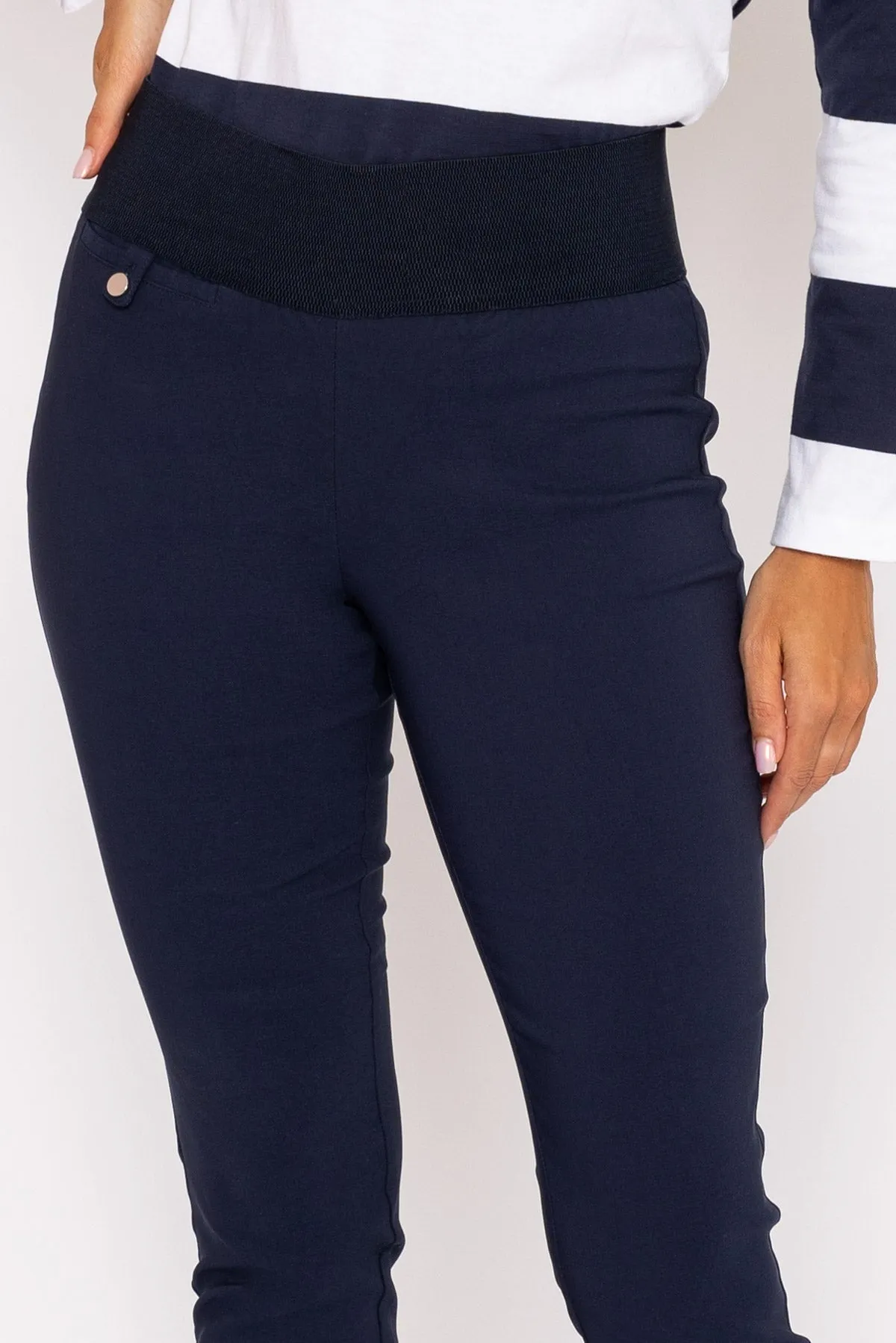 Straight Leg Bengaline Pant in Navy