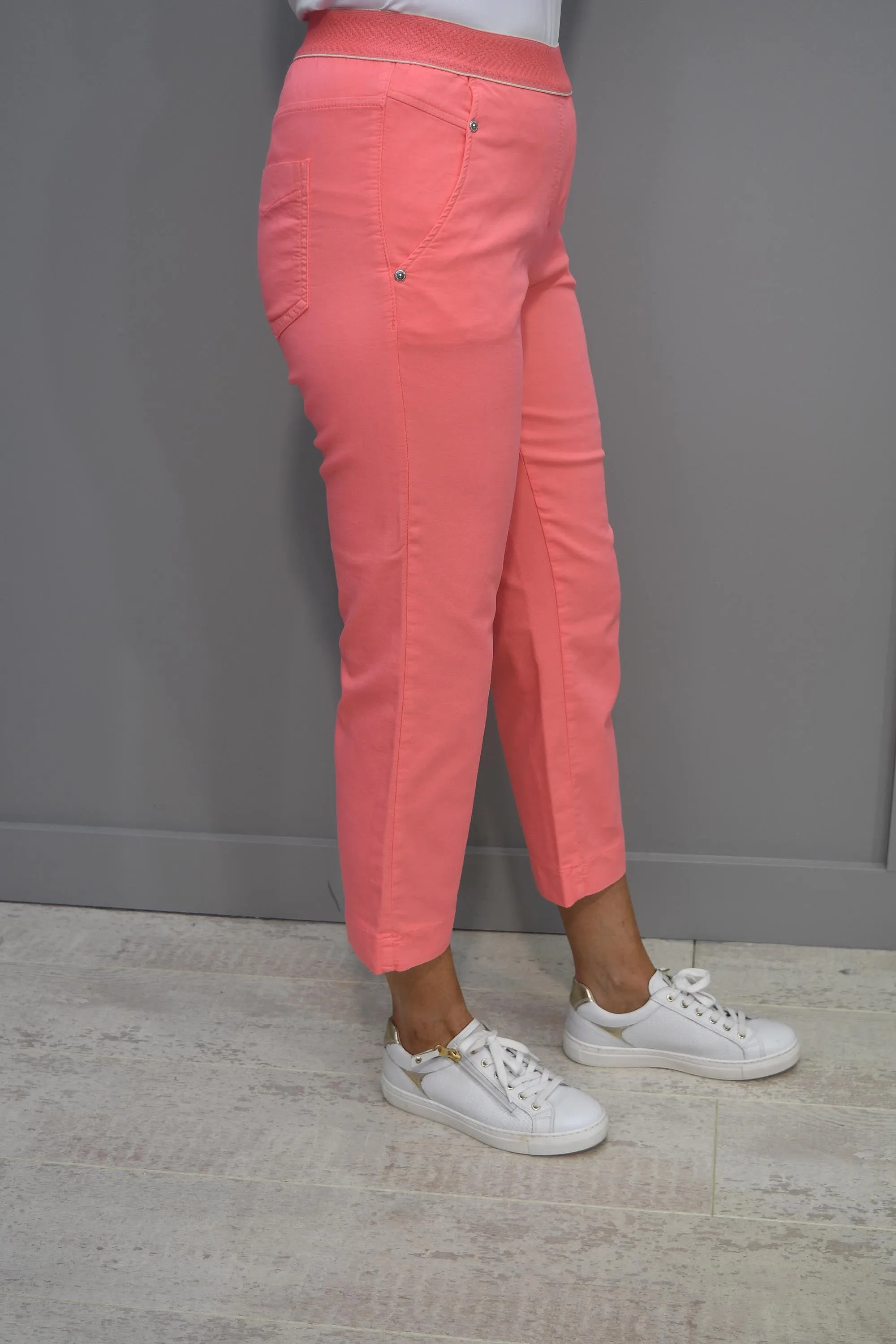 Toni Be Loved Coral 3/4 Length Trousers With Elasticated Waist- Sue 1805-94 429