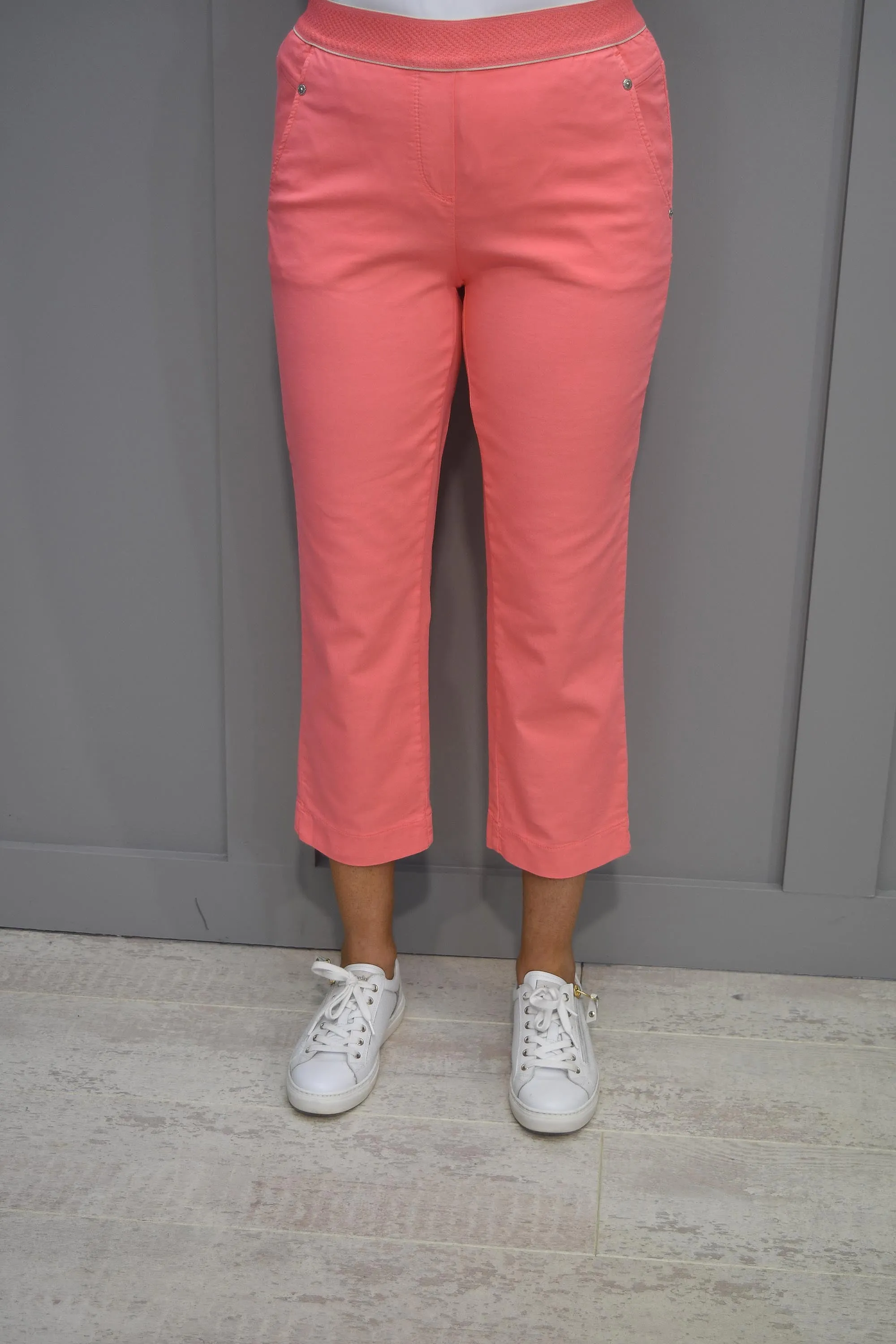 Toni Be Loved Coral 3/4 Length Trousers With Elasticated Waist- Sue 1805-94 429